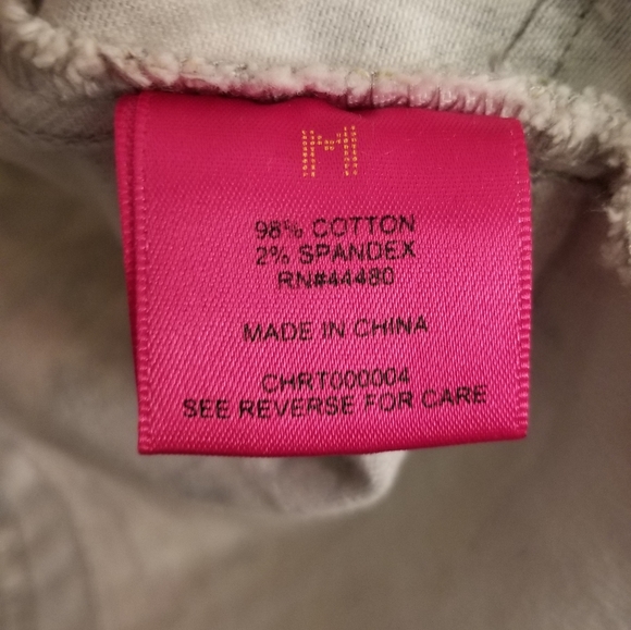 Tinseltown Women's Cropped Floral Denim Jacket with Frayed Hem - Picture 7 of 8